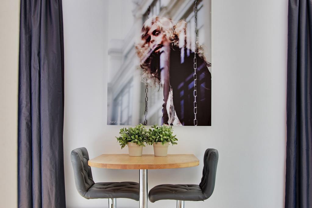 Short Stay Group Museum View Serviced Apartments Paris Oda fotoğraf